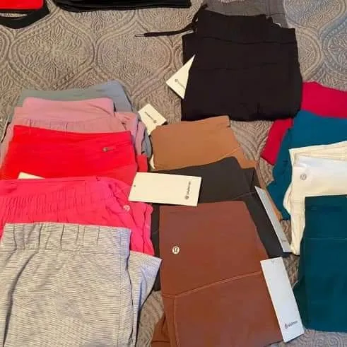 https://crownstoneliquidation.co.uk/ lululemon sale